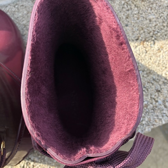 Size 8 Michael Kors Lace Up Rain boots - Picture 6 of 7